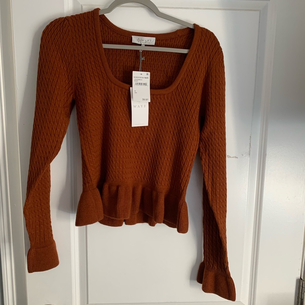 Women’s/Girl’s juniors sweater! Size medium